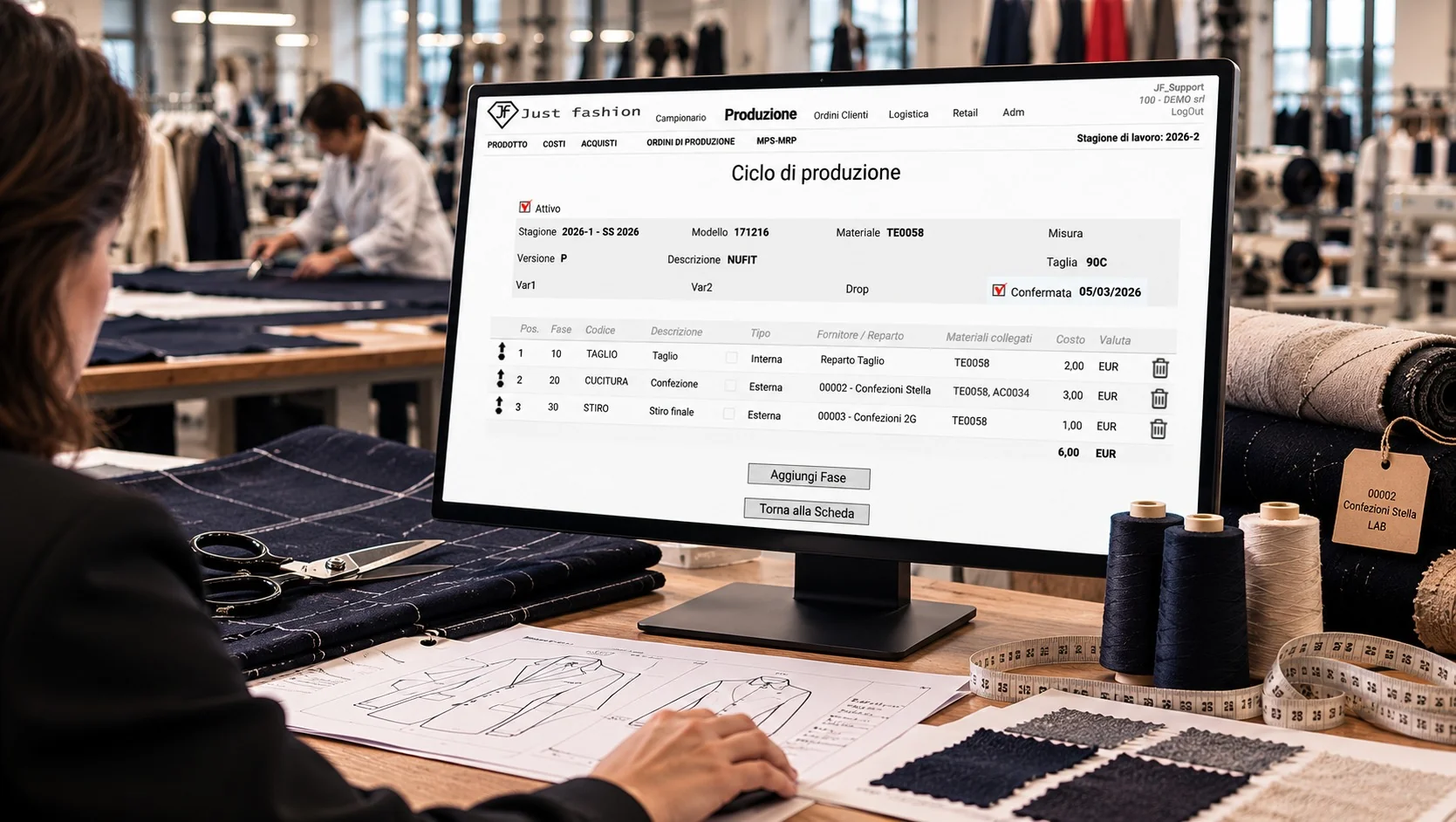 Laboratorio di confezione con Just Fashion a monitor: Ciclo di produzione del modello 171216 con le fasi taglio interna al reparto taglio, confezione e stiro esterne presso due laboratori terzisti, materiali collegati e costo di ogni fase