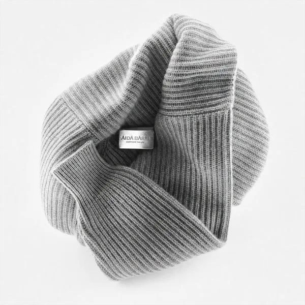 Aida Barni cashmere knitwear by Annapurna
